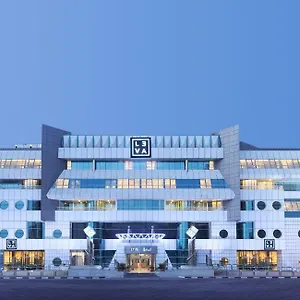 Aparthotel Leva And Suites, Opposite Downtown ****